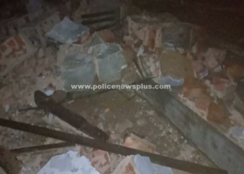 சிவகாசி அருகே அறைகள் இடிந்து விழுந்து சேதம்