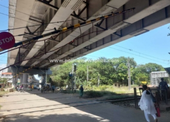 ரயில்வே கேட்டால் பொதுமக்கள் கடும் அவதி