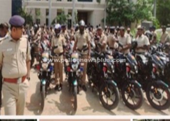 65 இருசக்கர வாகனங்கள் காவலர்களுக்கு வழங்கப்பட்டது