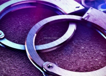 வாலிபர் மீது தாக்குதல் இரண்டு பேர் கைது