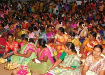 பாலமேட்டில் கனி மாற்று திருவிழா