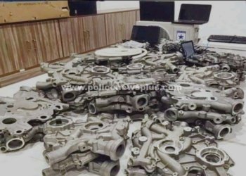 லேப்டாப், ஏசி உள்ளிட்ட பொருட்களை திருடிய 8 பேர் கைது