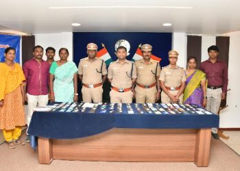 மதுரை துரித நடவடிக்கையால் திருட்டு போன 1107 மொபைல்கள் கண்டுபிடிப்பு