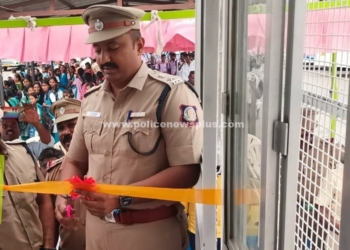 காவல் உதவி மையத்தை S.P ரிப்பன் வெட்டி துவக்கி வைத்தார்