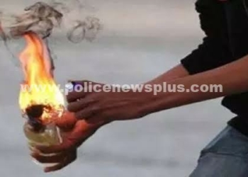 மில் தொழிலாளி வீட்டில் பெட்ரோல் குண்டு வீச்சு