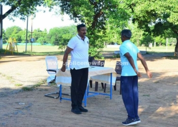 காவலர்களின் வாராந்திர கவாத்து பயிற்சி