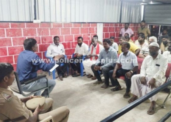 போக்குவரத்து நெரிசலால் மக்கள் பிரதிநிதிகள் இணைந்து ஆய்வு கூட்டம்