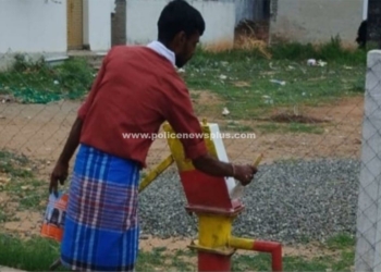 ஜாதி அடையாளங்களை கிராம மக்கள் தாமாக முன்வந்து அழிப்பு S.P பாராட்டு