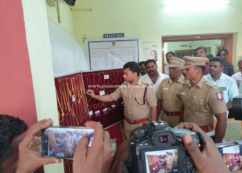 180 பவுன் தங்கம், ஒன்பது லட்சம் பறிமுதல் செய்துள்ள மதுரை காவல்துறையினர்