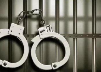 முன்னாள் அமைச்சர் மகன் மகளுக்கு  சிறை