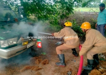 காரின் முன் பக்கம் திடீரென தீ விபத்து