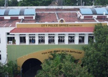 காவல் ஆணையர் திடீர் ஆய்வு