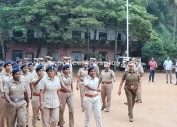 காவலர்களுக்கு வாராந்திர கவாத்து பயிற்சி