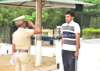 ஆயுதப்படை காவலர்களின் வாராந்திர கவாத்து பயிற்சி