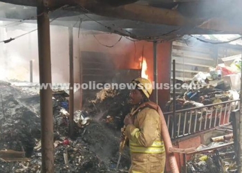 இரும்பு கடையில் பயங்கர தீ விபத்து