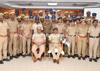 பதவி உயர்வு பெற்ற காவலர்களுக்கு காவல் ஆணையர் பாராட்டு