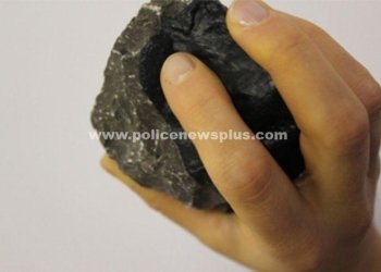 தூத்துக்குடியில் கல்லால் தாக்கப்பட்ட நபர் உயிரிழப்பு