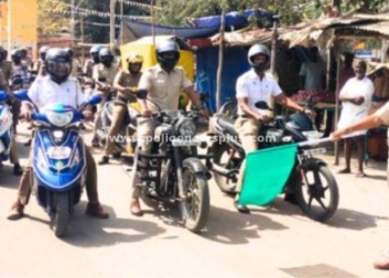 தலைக்கவசம் அணிவது குறித்து விழிப்புணர்வு பேரணி