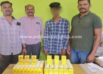 மதுவிலக்கு அமலாக்கப் பிரிவு போலீசார் சோதனை