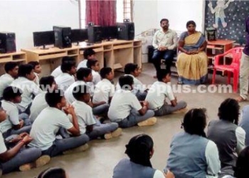 காவல்துறையினர் நடத்திய விழிப்புணர்வு பேரணி