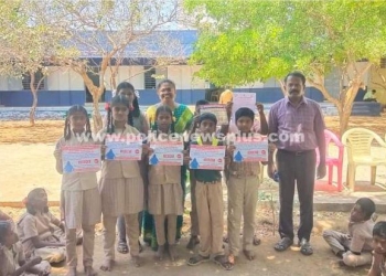 குழந்தைகளிடம் விழிப்புணர்வு ஏற்படுத்திய காவலர்கள்