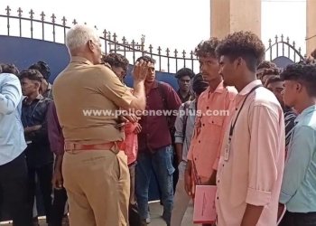 கல்லூரி மாணவர்களிடம் அறிவுரை வழங்கிய உதவி ஆணையர்