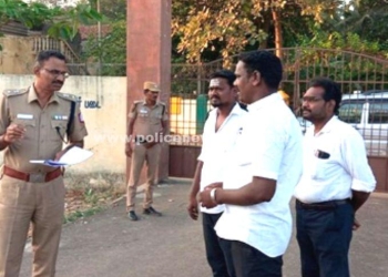 பதற்றமான வாக்குச்சாவடிகளை பார்வையிட்ட S.P