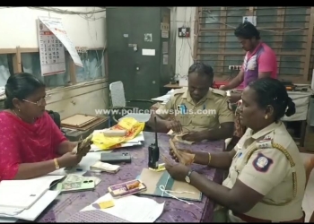 பறக்கும் படை தேர்தல் அதிகாரி தலைமையில் தீவிர வாகன சோதனை