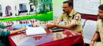 மன்னார்குடி நகர காவல் நிலையத்தில் மாவட்ட ஆட்சியர் அவர்கள் ஆய்வு