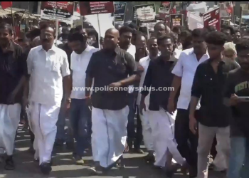 மதுரையில் அதிமுக நடத்திய ஆர்ப்பாட்டத்தில், பங்கேற்ற வெளிநாட்டவர்கள்