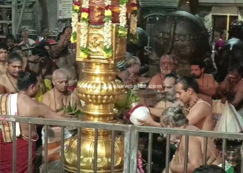 அருள்மிகு சுப்ரமணியசாமி திருக்கோவிலில் பங்குனித் திருவிழா கொடியேற்றத்துடன் துவங்கியது.