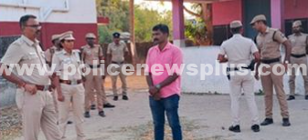 பதற்றமான வாக்குச்சாவடிகளை மாவட்ட காவல் கண்காணிப்பாளர் அவர்கள் பார்வையிட்டார்கள்