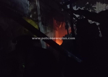 டீக்கடையில் திடீரென தீ விபத்து