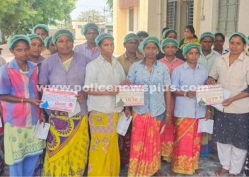 போலீசார் சார்பாக விழிப்புணர்வு