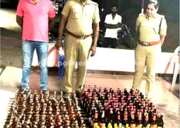 பதுக்கி வைத்திருந்த மது பாட்டில்கள் பறிமுதல்