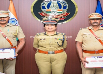 சிறப்பு உதவிஆய்வாளரை பாராட்டிய மேற்கு மண்டல காவல்துறை தலைவர்