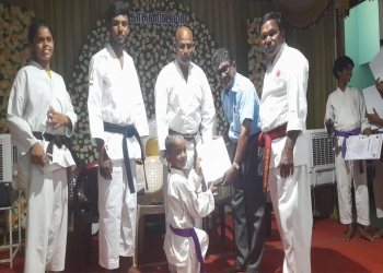 கராத்தே பயிற்சி மாணவர்களுக்கு பெல்ட் வழங்கும் விழா