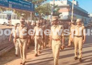 மாவட்ட காவல் கண்காணிப்பாளர் தலைமையில் கொடி அணிவகுப்பு