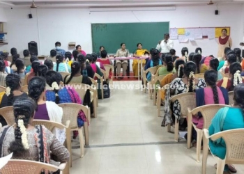 பெண் காவல் ஆளிநர்களுக்கு மருத்துவ ஆலோசனை முகாம்