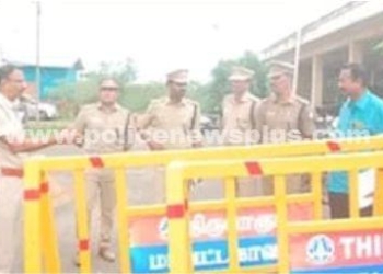 புதிதாக பேரி கார்டு அமைக்கும் பணி