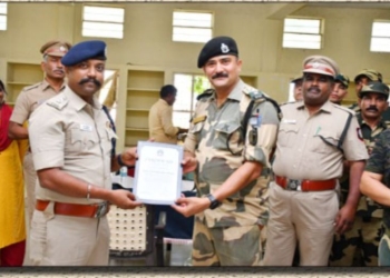 படை வீரர்களுக்கு S.P சான்றிதழ்