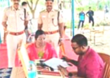 இலவச கண் சிகிச்சை முகாமினை துவக்கி வைத்த S.P