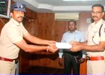 காவலர் சேமன் நலநிதியிலிருந்து உதவி தொகை