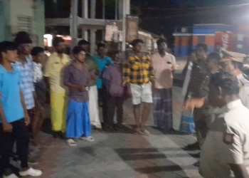 காவல் நிலையம் சார்பில் விழிப்புணர்வு நிகழ்ச்சி