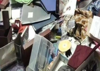 பூட்டை உடைத்து தங்க நகை, வெள்ளிப் பொருட்கள், பணம் கொள்ளை