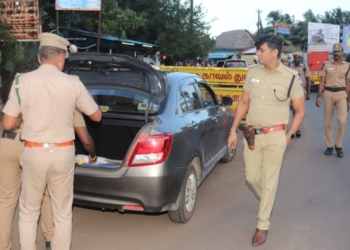 அதிரடியாக வாகன சோதனையில் ஈடுபட்ட S.P