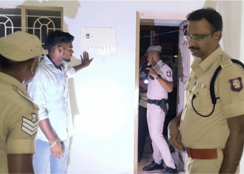 அரசு குடியிருப்பு சீரமைப்பு பணிகளை ஆய்வு செய்த S.P