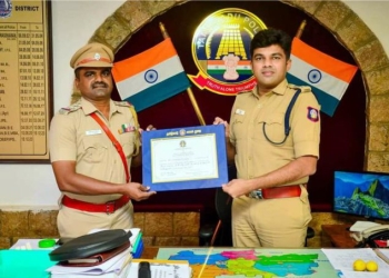 சிறப்பாக செயல்பட்ட காவல் ஆய்வாளருக்கு எஸ் பி சான்றிதழ்