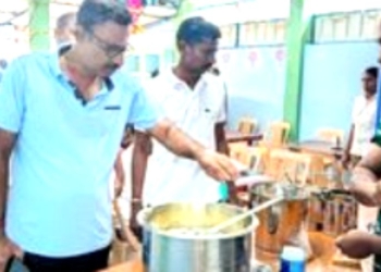 காவலர் உணவகத்தை ஆய்வு செய்த S.P