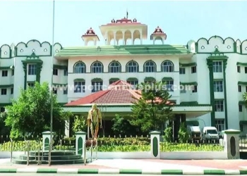 அரசு சட்டக் கல்லுாரியில் தலைவர்கள் விழாவிற்கு தடை கோரி வழக்கு